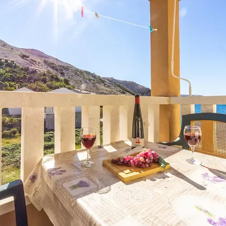 Kustic At The Beach Metajna Exterior photo