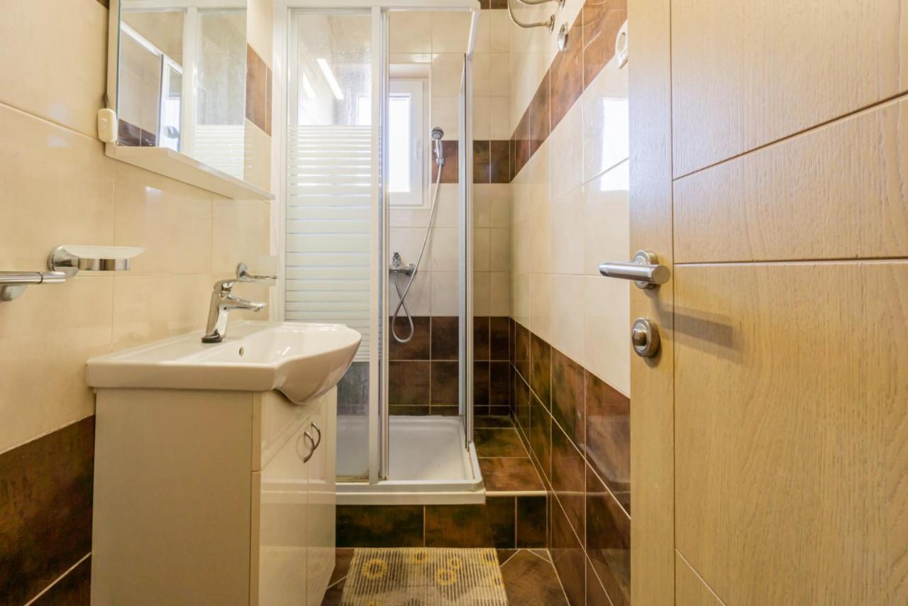 Appartement Kustic At The *