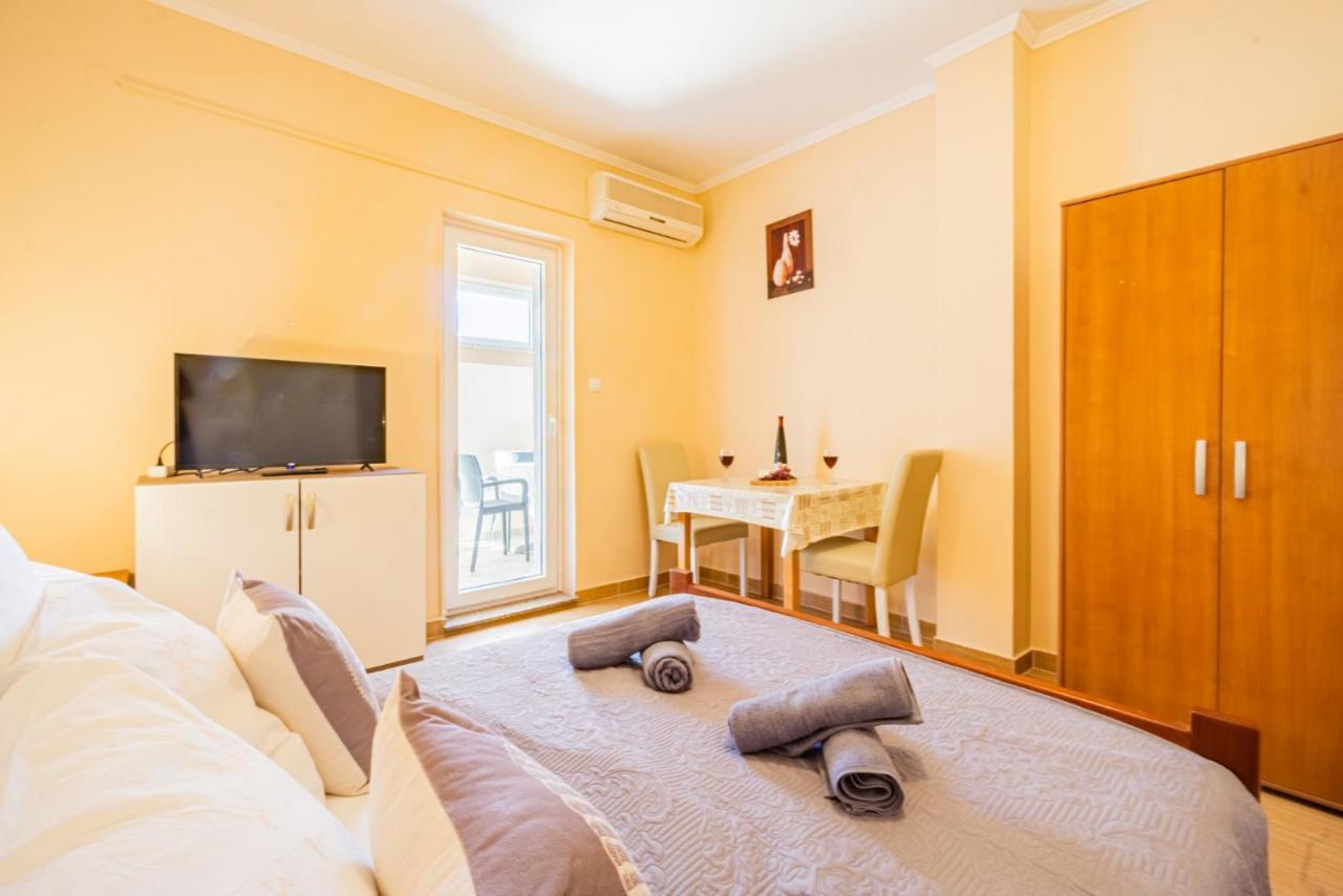 Appartement Kustic At The Metajna